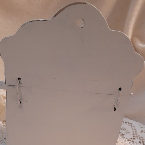 FARMHOUSE SALT BOX (Handcrafted) - Picture 4 of 5